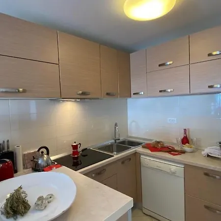 Apartment Artist Loft, Romantic Seaview Retreat Free Parking Pula